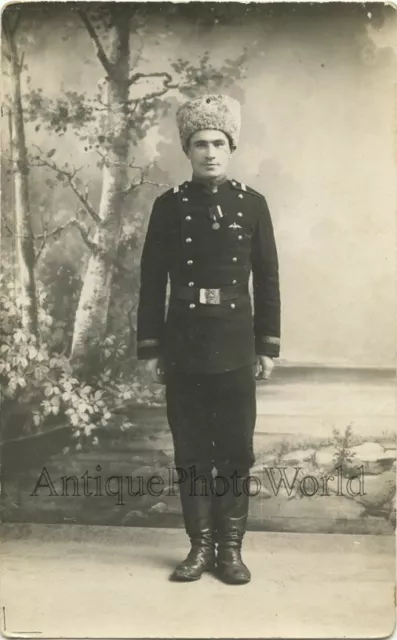 Imperial Russian soldier in papakha with order badge antique WWI photo