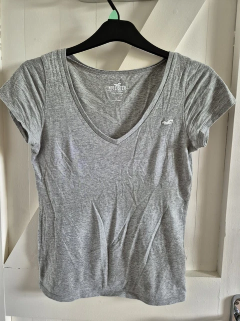 WOMEN S HOLLISTER GREY T Shirt Top Must Have Collection V Neck Short Size S 5.99 PicClick UK