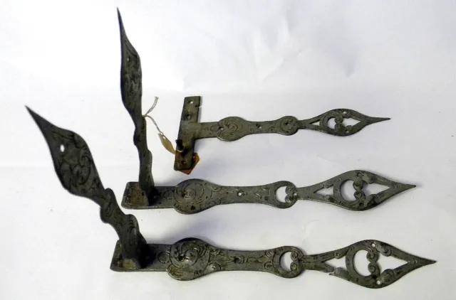 1 Pair Engraved Design 18th Century Offset Strap Hinges & Latch ~17.5" Long~