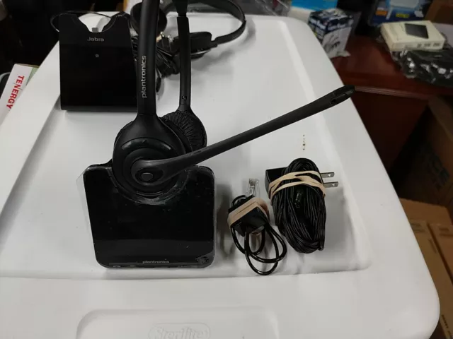 Plantronics CS520 Binaural Wireless Headset System  DECT 6.0 CO52