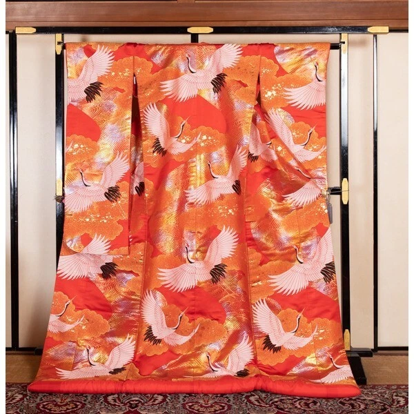 Japanese Kimono Uchikake Luxurious Wedding Embroidery Pure Silk Crane Red K302