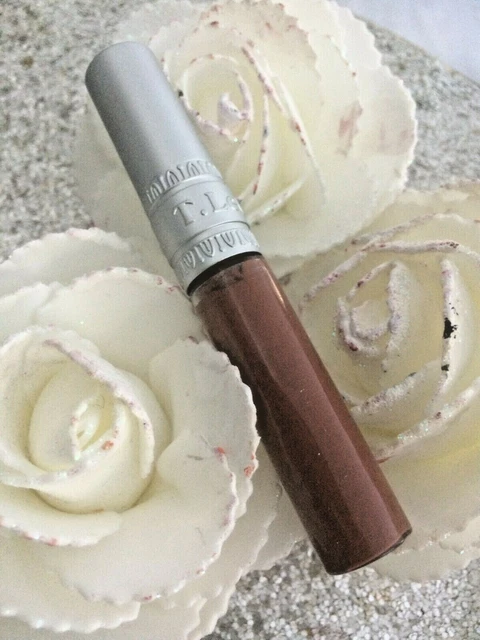 Rouge à Lèvres Fluide Mat T Leclerc – Teinte 06 Captivant, Couvrance Parfaite, Fabriqué En France