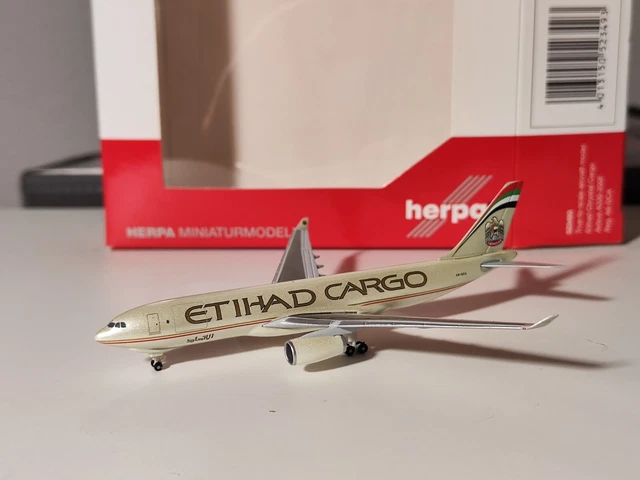 Herpa – Modèle Réduit Avion Etihad Airways Airbus A321neo 20e Anniversaire | Échelle 1:500 | Métal | Collection