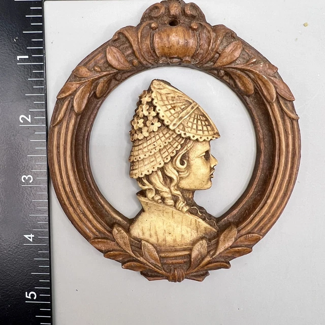 VINTAGE ART DECO Syroco Victorian Style Silhouette Wall Plaque 4" Resin