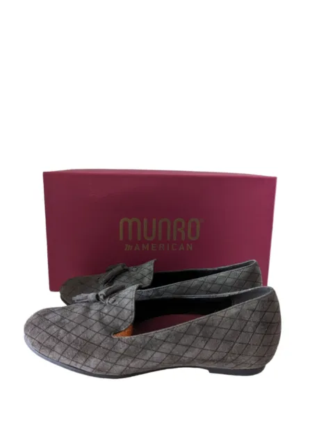 Munro Tallie Gray Suede Diamond Pattern Tassel Loafers Slip On Shoes Size 9