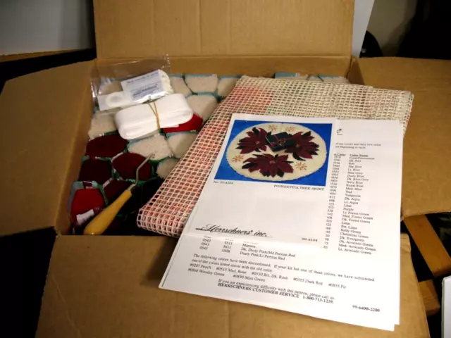 Kit De Gancho Falda De Árbol De Navidad Herrschners Poinsettia 55-4104 35" Redondo