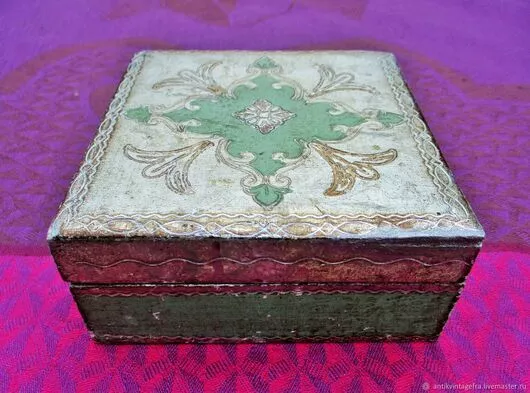 Coffret bois à bijoux ancien  décoré Old decorated wooden jewelry box