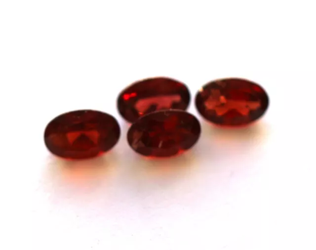 2,20 ct env. 4 Beaux Grenats Rhodolites