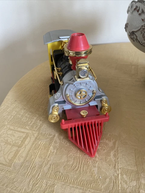 Botoy Train RARE COLLECTIBLE BOTOY Train Toy Plastic Vintage Locomotive Item No ...