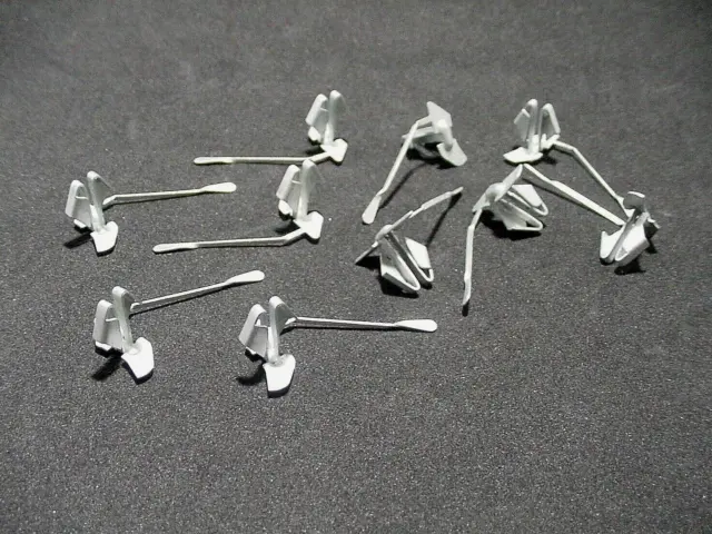 10 Push-In Body Side Molding Trim Fasteners Clips NOS Fits 3/8"-3/4" Molding