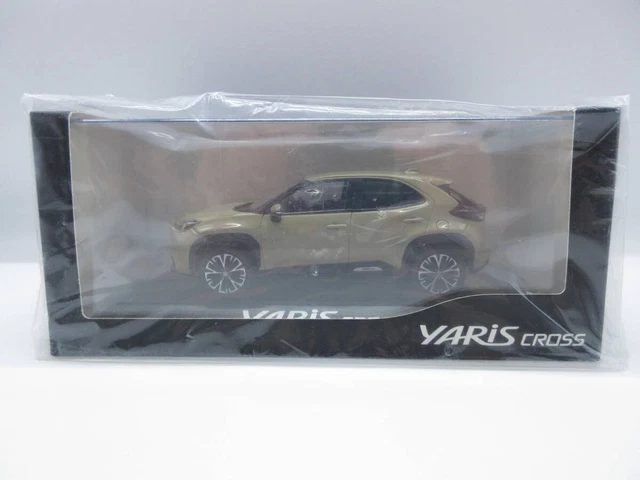 1:30 TOYOTA YARIS Cross Hybrid Color Sample Minicar 4V6 Beige Diecast ...