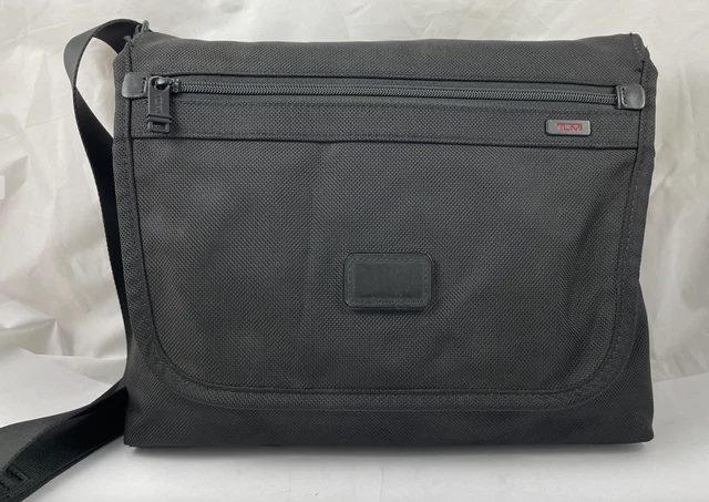 Tumi Alpha Messenger Crossbody Bag Ballistic Nylon 22804DH Black Reg $175