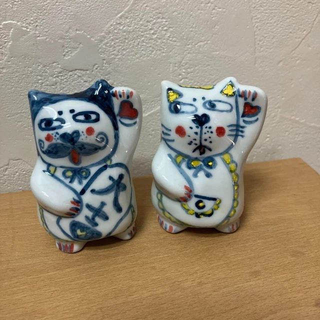 Hasami ware original beckoning cat 2 character good luck goods made in Japan