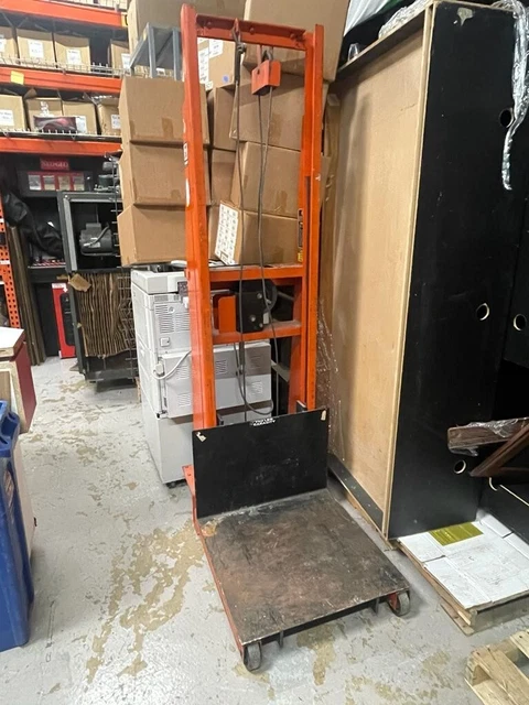 Economy MV-60 Lift Hand Crank Platform Pallet Stacker Walkie Stacker Lift Truck