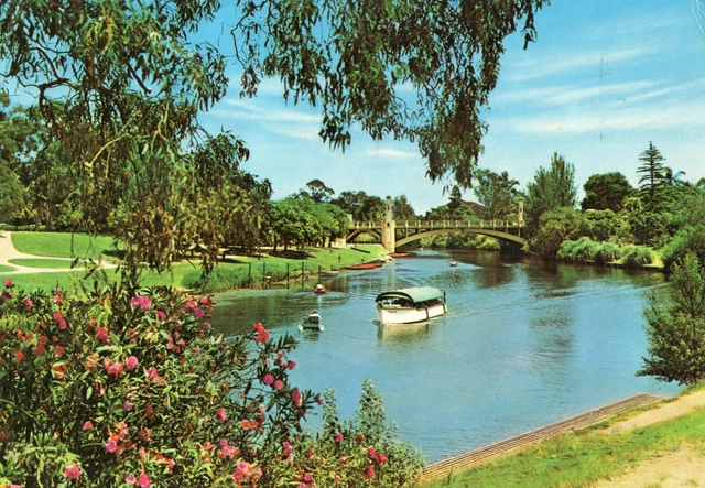 Postcard - Torrens River with Adelaide Bridge, ADELAIDE. 1969
