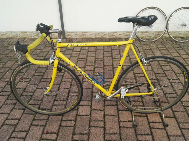 BICI DA CORSA Basso Viper colore giallo montata Campagnolo S