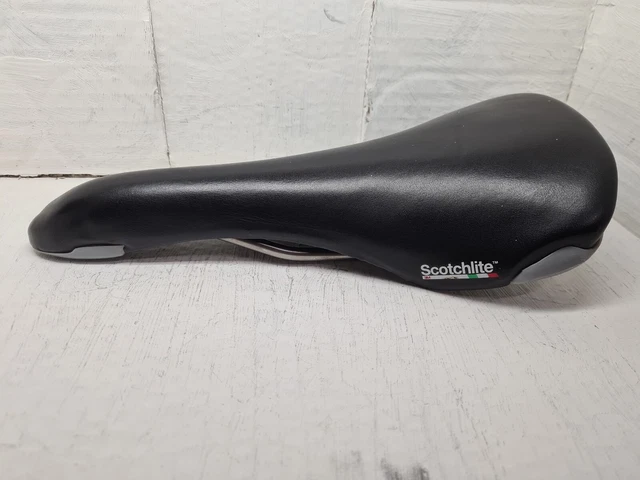 Selle Bassano Vuelta SL - Cuir Noir, Fabrication Italienne, Pour Vélo De Route/course