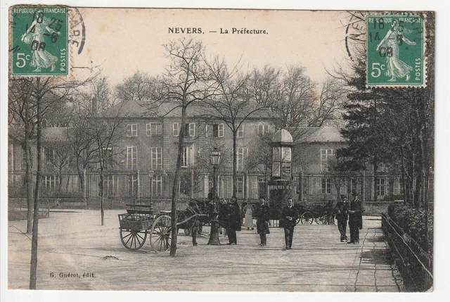 NEVERS - Nievre - CPA 58 - la Prefecture