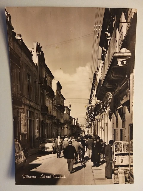 Vittoria (Ragusa). Corso Cavour.