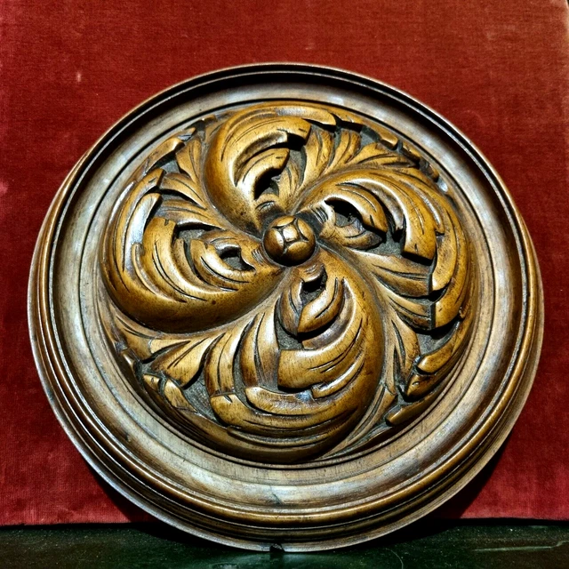 Large rosette wood carving round panel - Antique French architectural salvage .