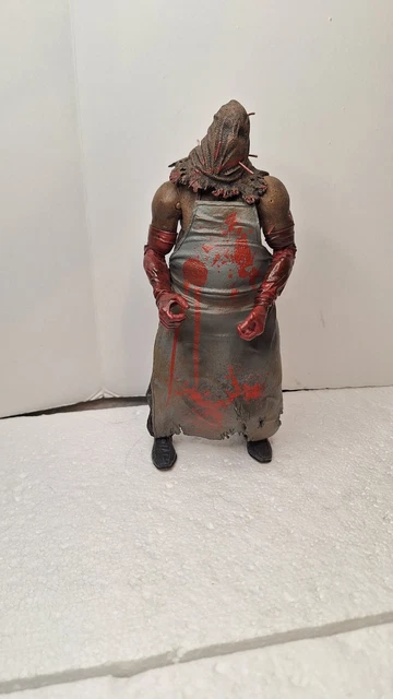 NECA RESIDENT EVIL 5 Executioner Majini Biohazard 7 NECA RESIDENT EVIL 5 Executioner Majini Biohazard 7