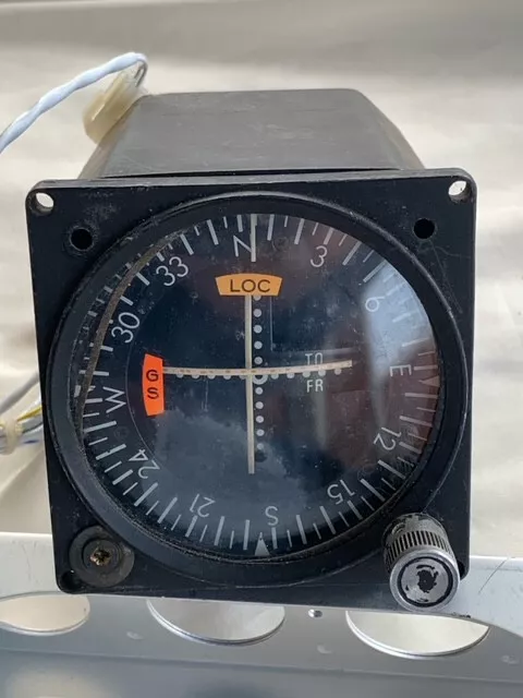 King KNI-520 Navigation Indicator P/N: 066-3011-01 w/ Sonalert & Instrument Tray