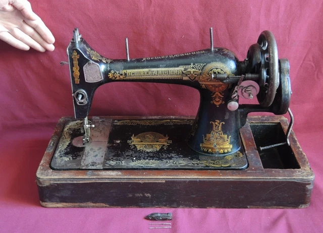 Machine à Coudre Miniature De Poupée Singer – USA, Début XXe – Ancienne