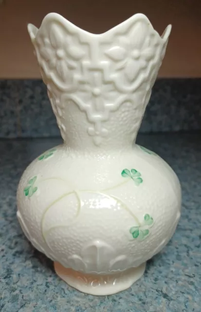 Vintage Belleek Shamrock Porcelain Vase 7th Period Brown Mark (1980-1993)
