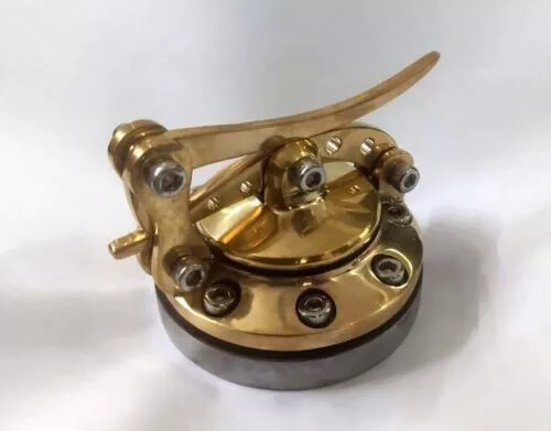Custom gas fuel petrol tank cap lid brass cast Fit For Harley Bobber Chopper Custom gas fuel petrol tank cap lid brass cast Fit For Harley Bobber Chopper