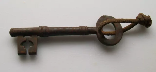 Antique Vintage Cast Iron Large Key / Church / Manor House