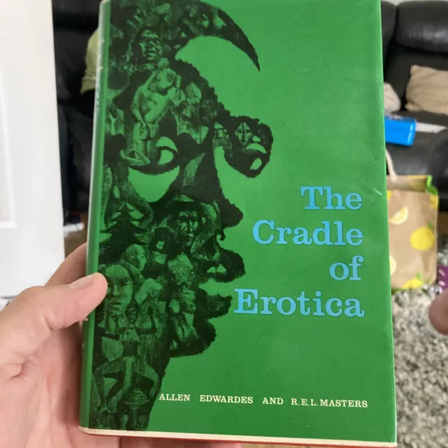 the cradle of erotica 1st Edition