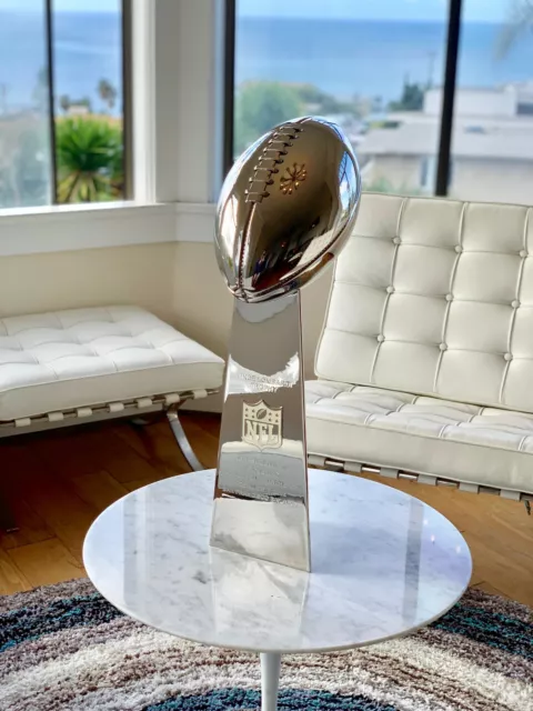 Vince-Lombardi-Super-Bowl-Trophies-1-734x1024-1-1 - Hollywood