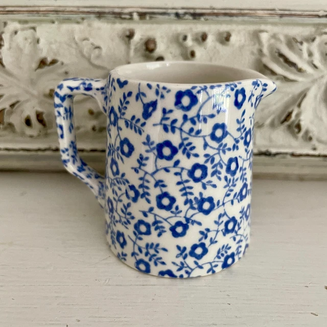 Brocca crema vintage Burleigh Pottery blu Felicity Chintz mini latte tot 5 cm