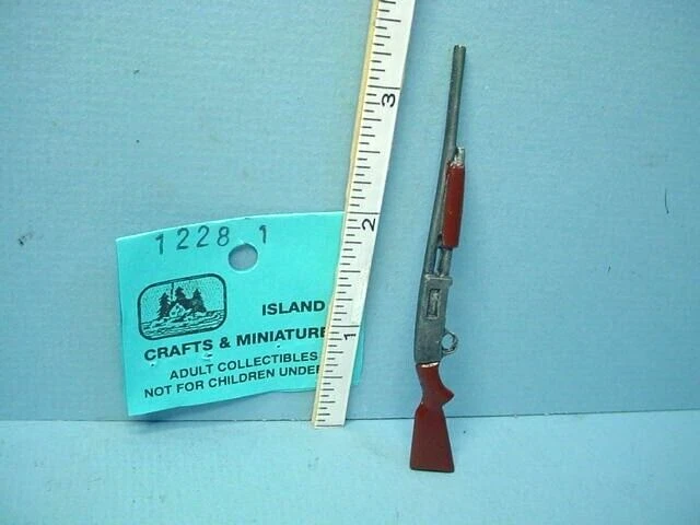 Miniature Pump Shotgun #1228-1 Island Crafts 1/12 Scale