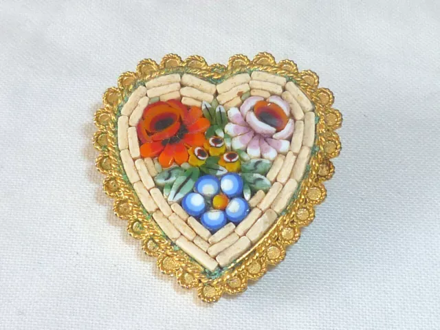 Belle Broche Coeur Ancienne En Micro Mosaïque