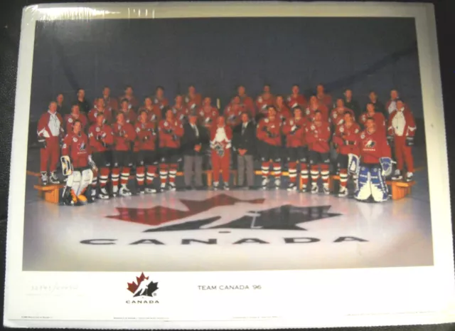 WOMEN-NWT-XL MARIE PHILIP POULIN TEAM CANADA IIHF LICENSED NIKE HOCKEY  JERSEY