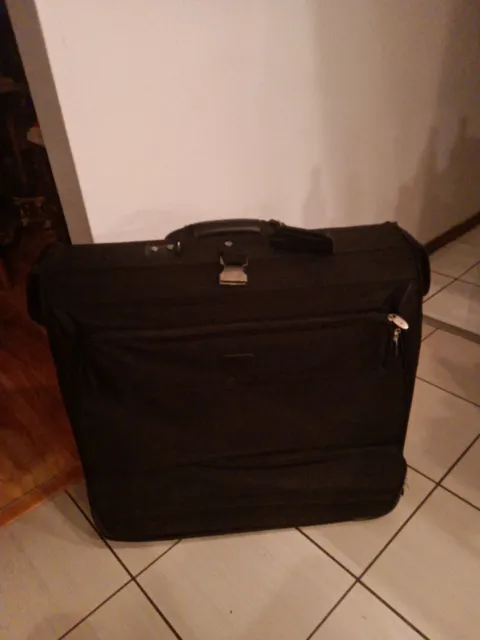 Dakota Tumi Black Wheeled Luggage Garment Bag-24 X 24 X10 Guc!