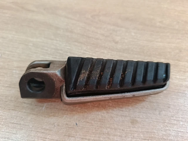 Repose pied avant gauche ou droit Cafe Racer gris - mashparts