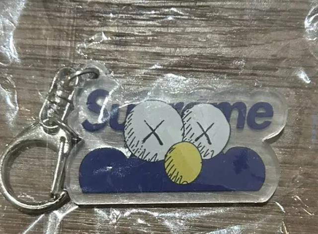 Supreme Keychain Kaws Collaboration Brand New