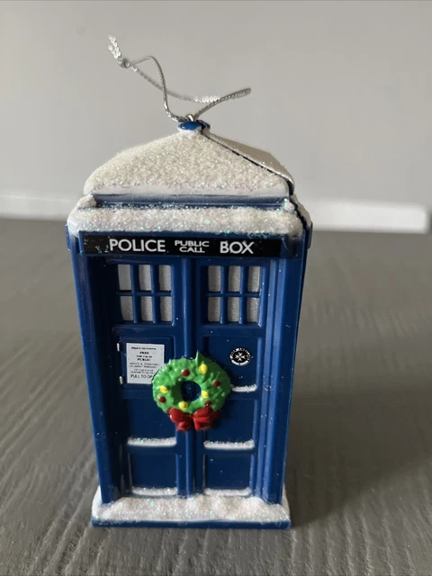 Kurt Adler Doctor Who Tardis Ornament w/ Wreath-time travel Blue Police Box