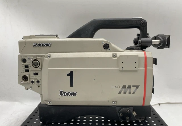 Caméra Vidéo Professionnelle Vintage Sony DXC-1640P – Pour Pièces Ou Collection