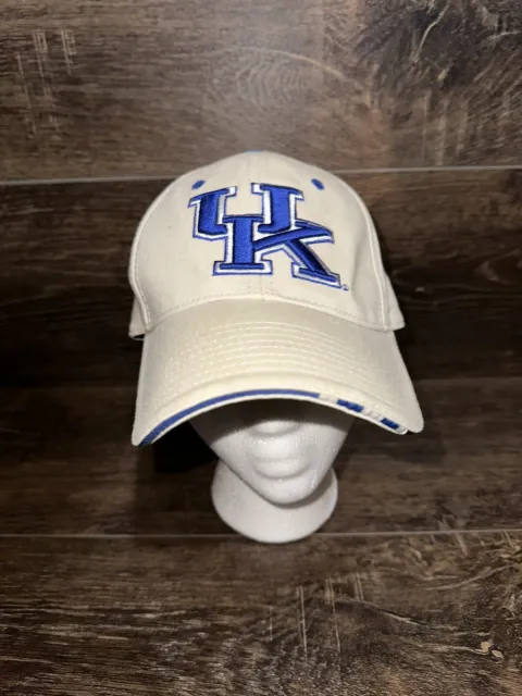 Kentucky Wildcats Hat Cap Strap Back Beige Tan Blue The Game Embroidered UK