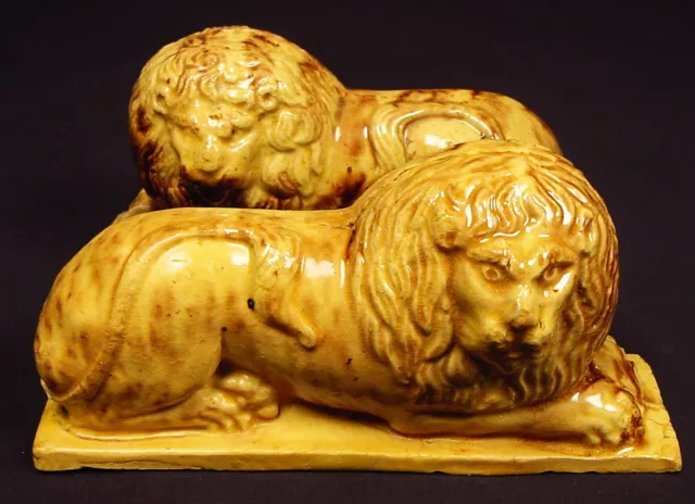 VERY RARE ANTIQUE AMERICAN EARLY 1800s MATCHED PAIR OF LIONS YELLOW WARE MINT