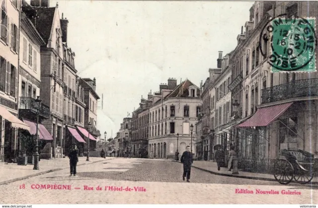 6415 cpa 60 Compiègne - Rue de l' Hôtel de Ville