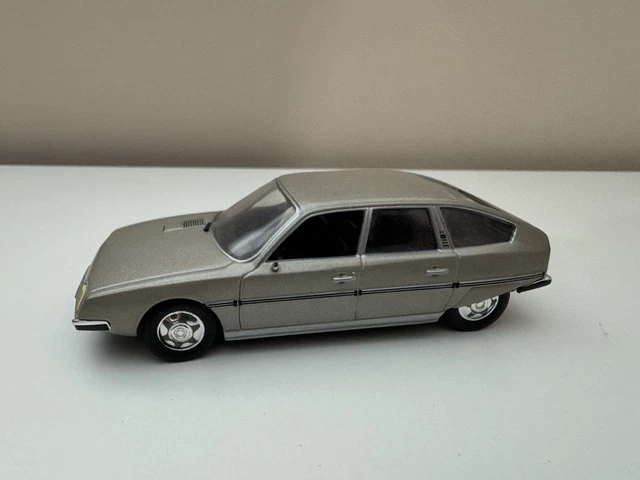 Solido 1/43 - Citroën CX 2200 Bleue N°29 - Miniature Collection état Neuf Boîte