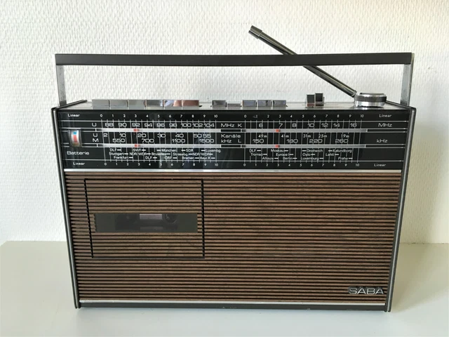 Radio Cassette SABA RCR 354 + 1 cassette offerte/ GOOD CONDITION / FULLY WORKING 3