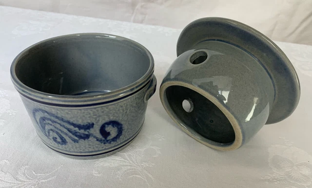 Ancien beurrier à eau,  traditionnel - en grès d'Alsace, type Betschdorf