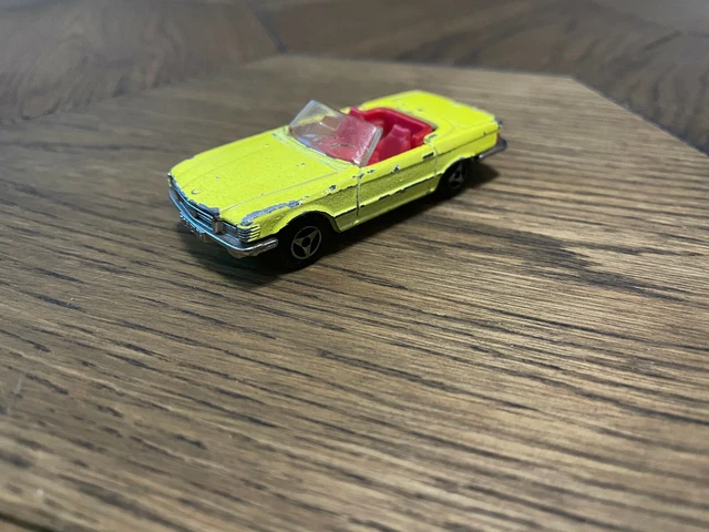 MAJORETTE MERCEDES-BENZ 350SL No213 Jaune Ech. Modèle échelle 1/60