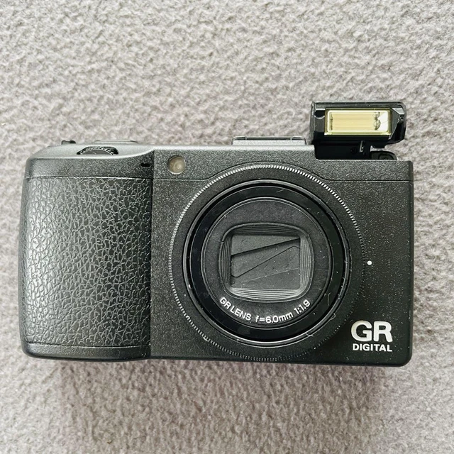 Ricoh GR Digital III 10.0MP Point & Shoot Digital Camera Tested 3