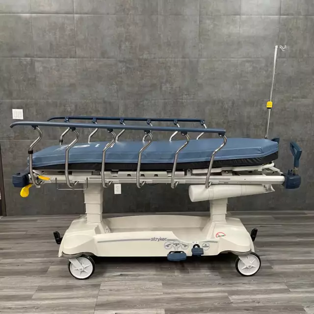 Stryker 1005 Stretcher Gurney